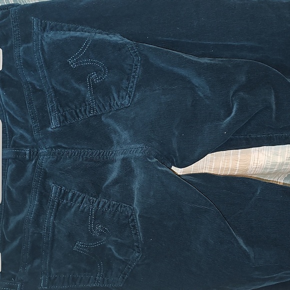 AG Adriano Goldschmied 'The Slit Cigarette Jeans' Corduroy Dark Emerald Green - Picture 6 of 10